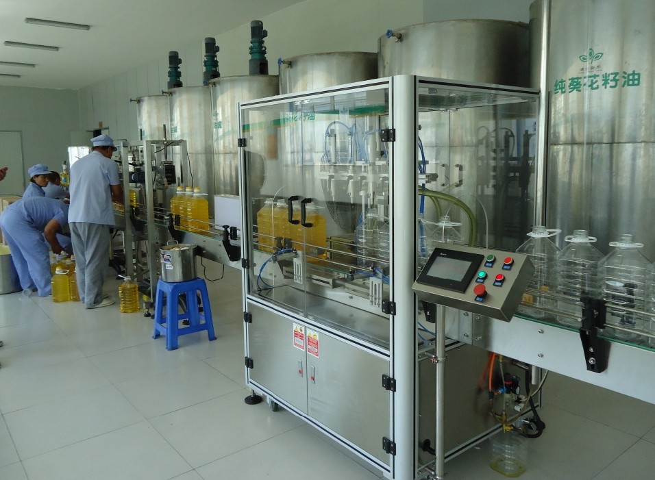 2025  內(nèi)蒙菜籽油灌裝機 葵花油灌裝線第1張